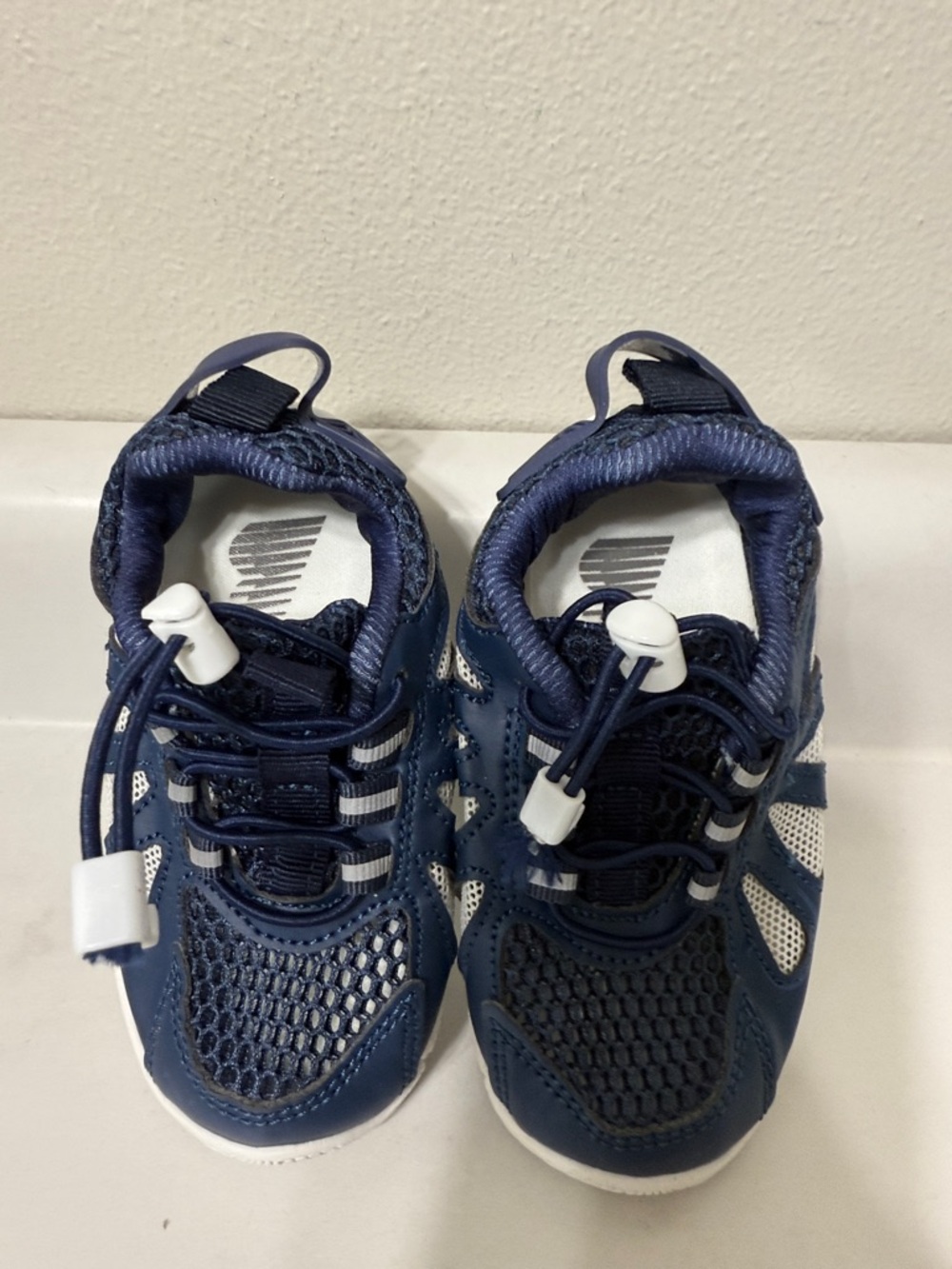 Athletic Sneakers - Breathable Mesh